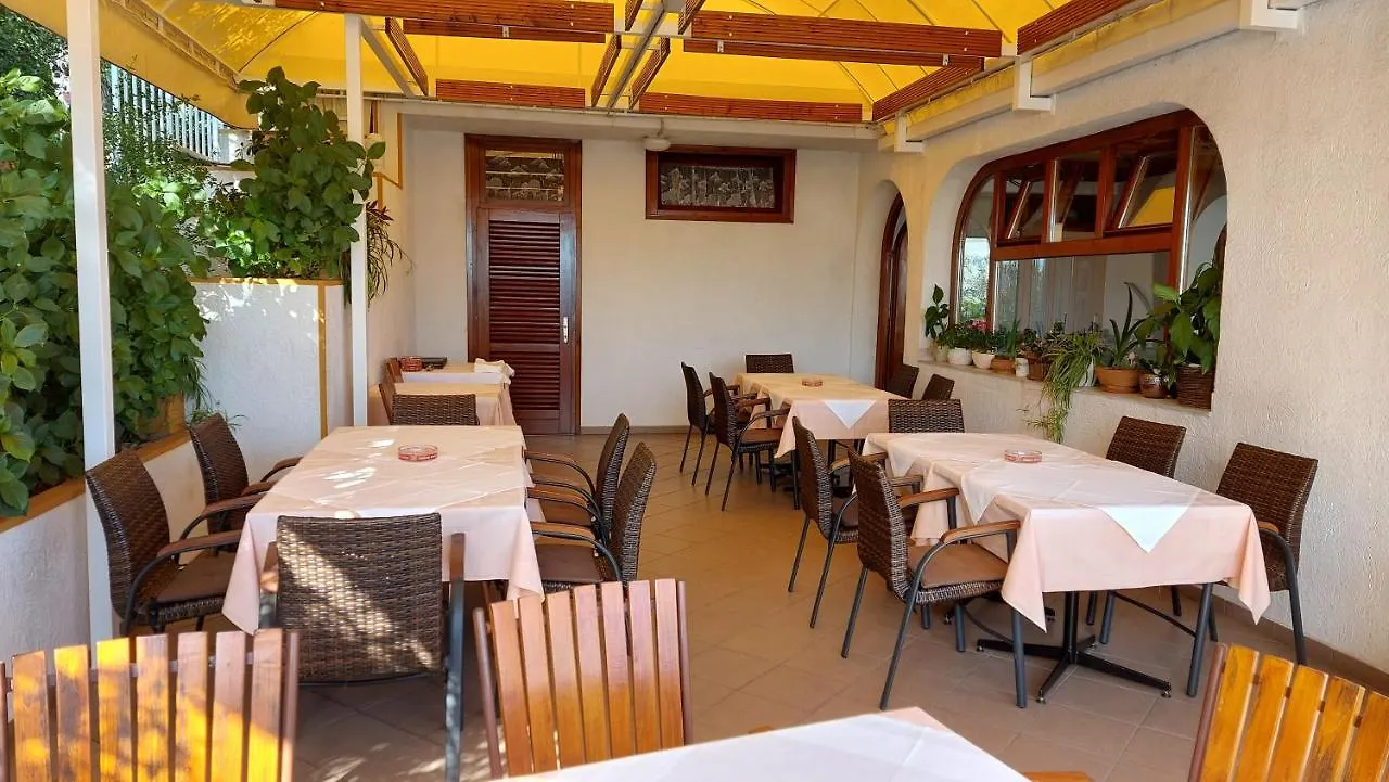 Bed and Breakfast Pansion Klaudija Crikvenica